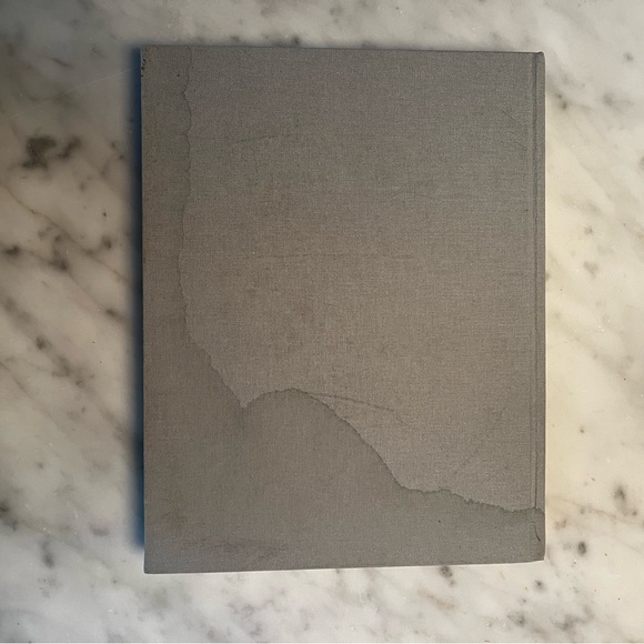 Gray Home Body Book - Picture 4 of 5